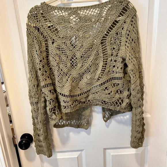 Ultra Pink Olive Crochet Cardigan - Picture 3 of 6